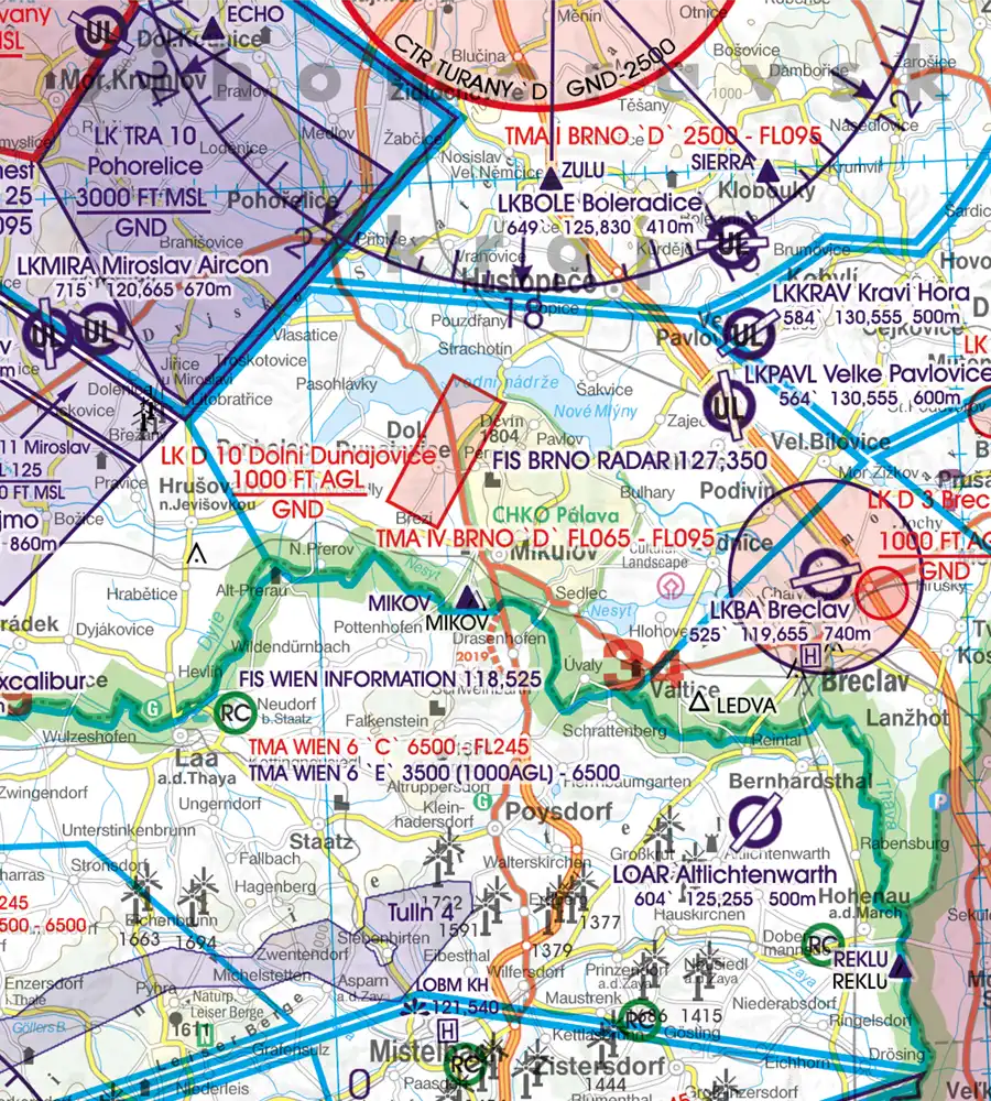 Border Crossing on the 500k aeronautical Chart of Czechia